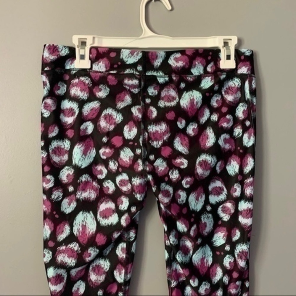 NWT. UNDER ARMOUR Girls’ Leggings - Picture 6 of 7